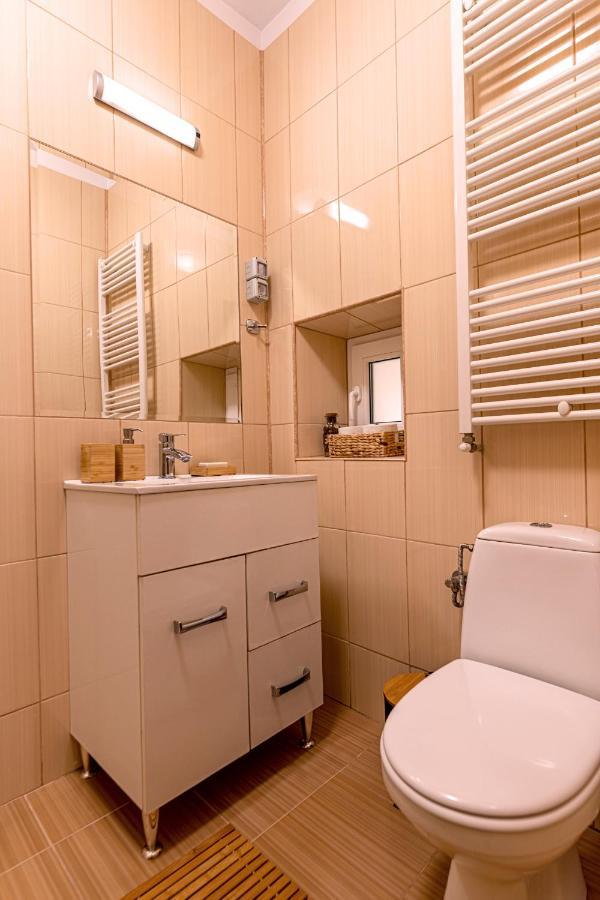 Garden Hideout - Central Apartment Brasov Luaran gambar