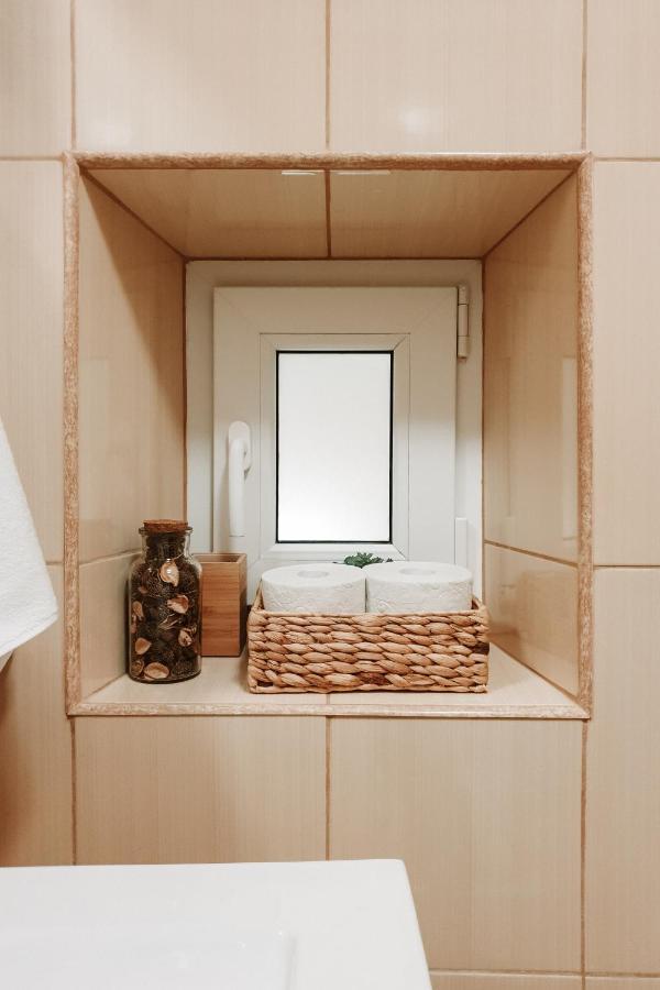 Garden Hideout - Central Apartment Brasov Luaran gambar